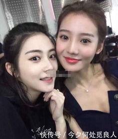 网红美女吃瓜点赞,美食与热点的完美邂逅