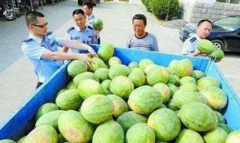 天台县网红吃瓜群微信,揭秘网络红人的幕后故事