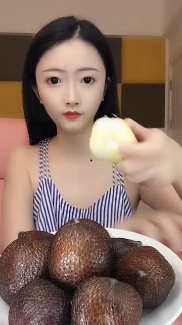 有哪些吃瓜的网红主播,盘点吃瓜网红主播们的趣味直播时光