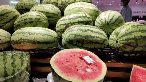 宜丰网红吃瓜事件真相揭秘,揭秘背后真相与争议