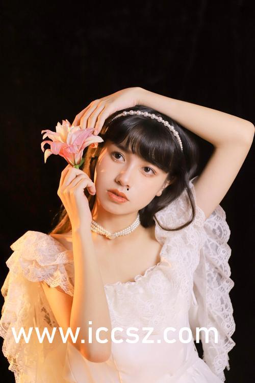 网曝吃瓜黑爆料在线观看,网络热议背后的真相