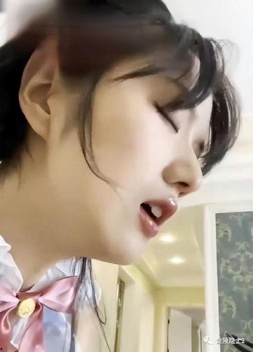 小慧君吃瓜网红视频