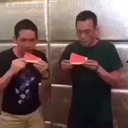 网红搞笑夫妻吃瓜了视频