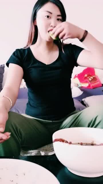 网红瓜不甜沾酱吃可以吗